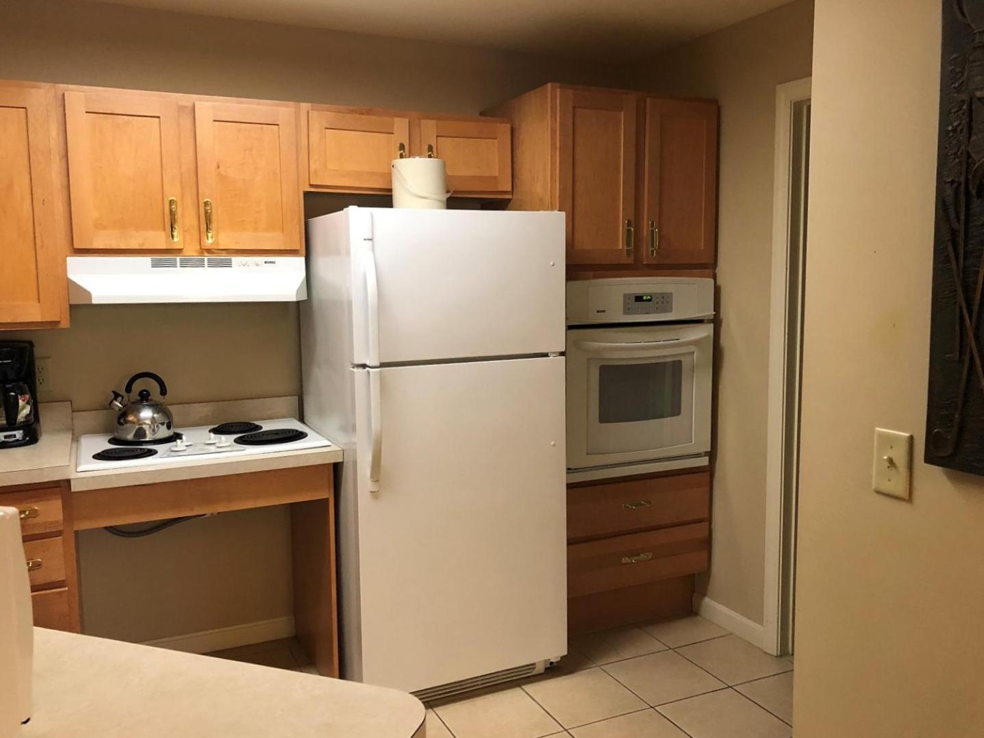 Vacation Village In The Berkshires Hancock Kamer foto A typical kitchen in a residential apartment