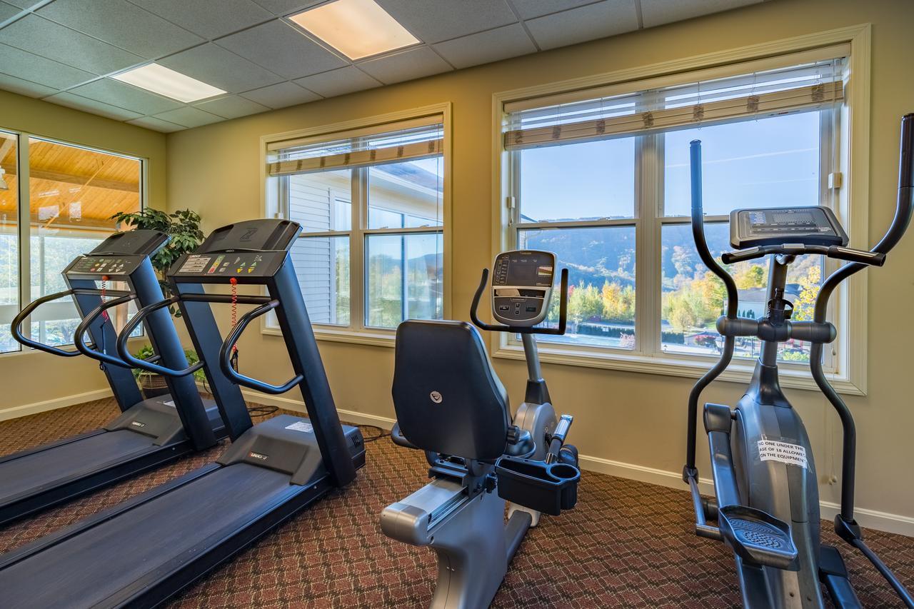 Vacation Village In The Berkshires Hancock Buitenkant foto The gym at the Lodge at Whitefish